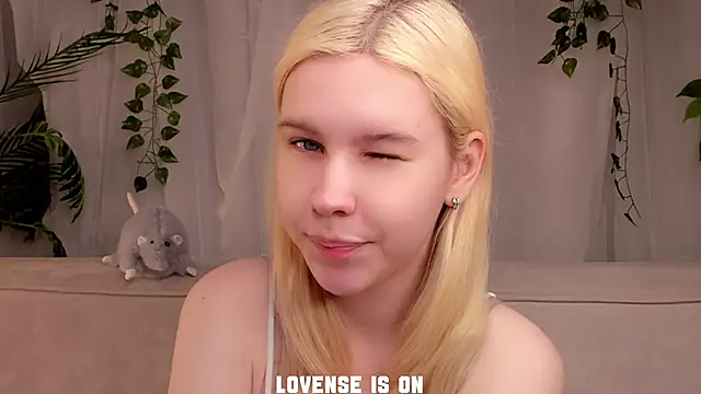 ElizSpieth online show from 11-13-25, 01:09