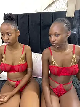 LonelyQueenxx25 online show from 02-19-26, 09:45