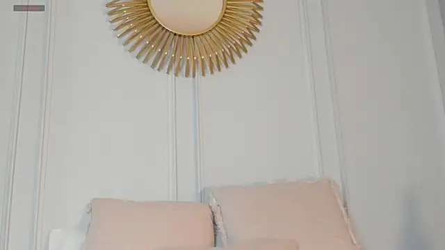 CharlotteBrownn  online show from 07-25-26, 02:08