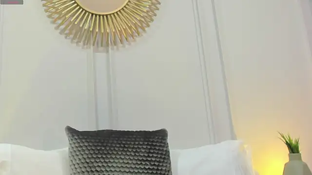 Snapshot of CharlotteBrownn_ chatting on 05-07-26, 01:21 CharlotteBrownn online show from 05-07-26, 01:21