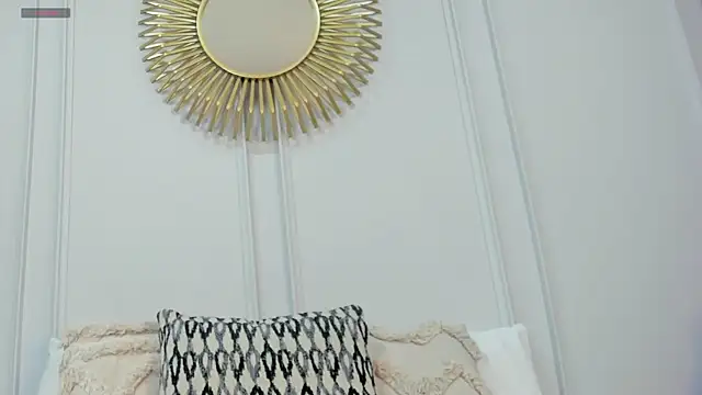 Snapshot of CharlotteBrownn_ chatting on 06-09-26, 02:01 CharlotteBrownn online show from 06-09-26, 02:01