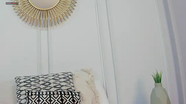 Snapshot of CharlotteBrownn_ chatting on 06-14-26, 02:19 CharlotteBrownn online show from 06-14-26, 02:19