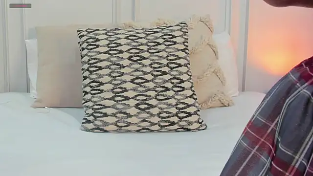 CharlotteBrownn  online show from 06-17-26, 02:33