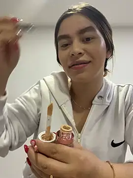 CharlotteBrownn  online show from 02-21-26, 02:46