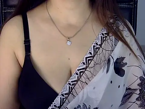 Snapshot of Rumi_cute chatting on 01-19-26, 11:58 Rumi cute online show from 01-19-26, 11:58