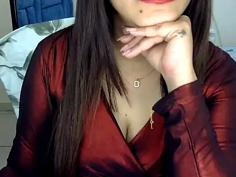 Snapshot of Rumi_cute chatting on 02-14-26, 07:47 Rumi cute online show from 02-14-26, 07:47