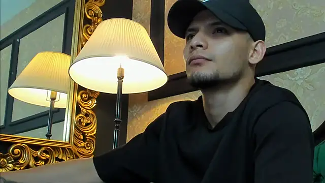 AlessandroKiing online show from 07-29-26, 11:04