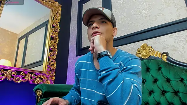 AlessandroKiing online show from 09-09-25, 01:53