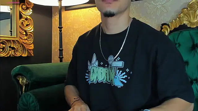 AlessandroKiing online show from 06-18-26, 11:43
