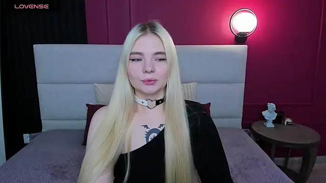 RuthBryant online show from 11-18-25, 12:37