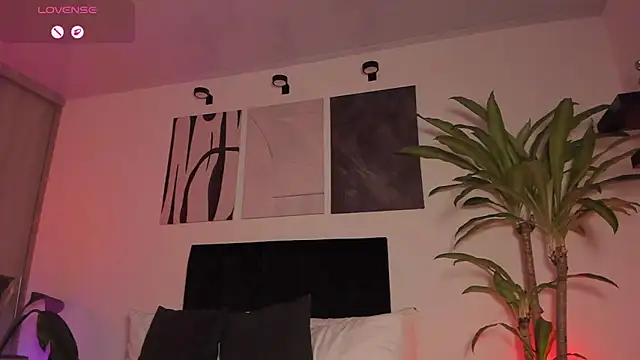 izzyvega   online show from 02-03-26, 02:53