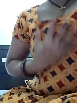 rani8008 online show from 03-11-26, 02:05