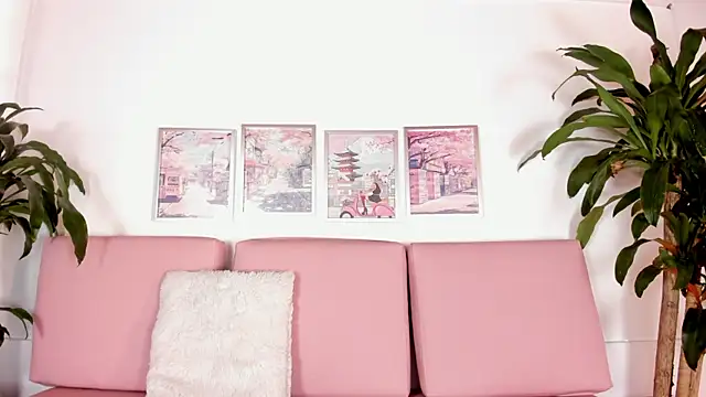 Snapshot of Yumii_sweetgirl chatting on 09-10-25, 12:04 Yumii sweetgirl online show from 09-10-25, 12:04