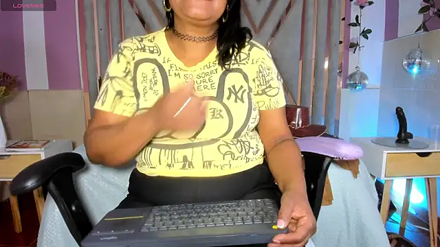 mya blaze online show from 09-13-25, 04:01