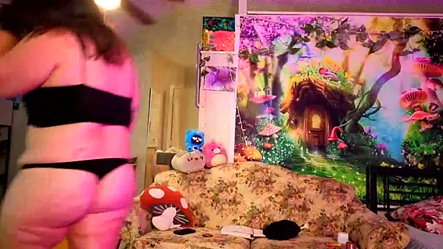 Princess  Kitty   online show from 10-30-25, 09:11