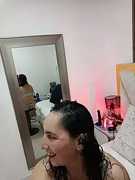 Snapshot of Luna_Naughty1 chatting on 02-24-26, 06:42 Luna Naughty1 online show from 02-24-26, 06:42