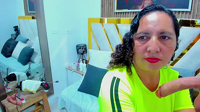 Luna Naughty1 online show from 07-25-26, 06:14