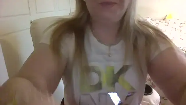 arianamodel4you online show from 12-18-25, 12:20