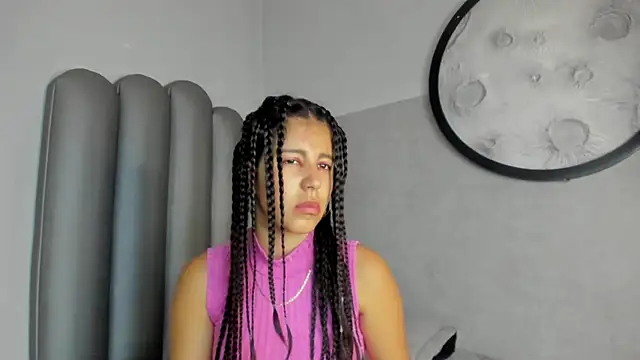 Snapshot of Lucy-23 chatting on 04-25-26, 04:26 Lucy-23 online show from 04-25-26, 04:26