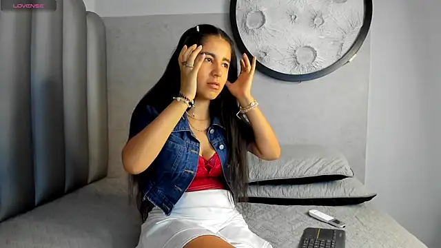 Lucy-23 online show from 11-14-25, 10:46