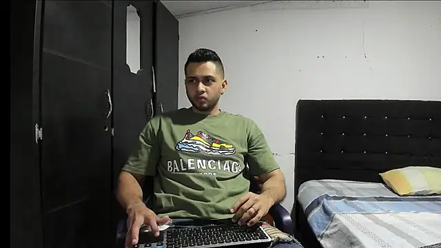 Ryan xc1 online show from 11-24-25, 02:44