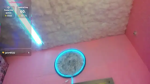 Nicole Rosales online show from 02-16-26, 06:39