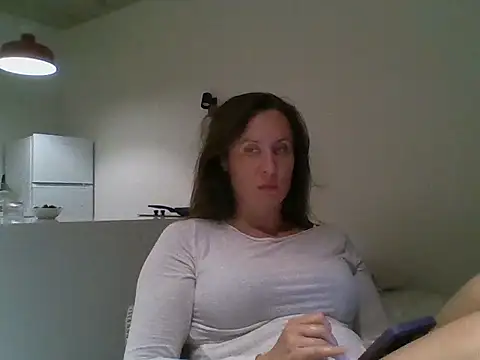ALICAINWONDERLAND online show from 10-01-25, 04:55