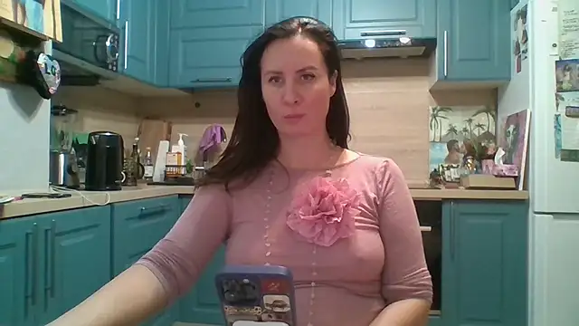 ALICAINWONDERLAND online show from 12-19-25, 05:59