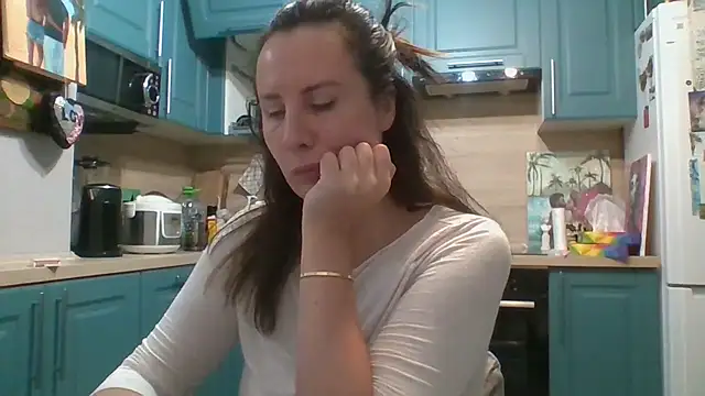 ALICAINWONDERLAND online show from 11-07-25, 10:57