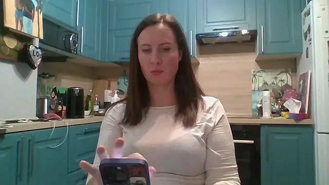 ALICAINWONDERLAND online show from 11-21-25, 04:50