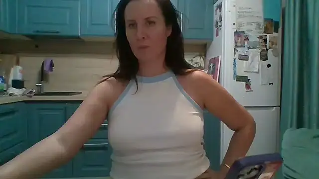 ALICAINWONDERLAND online show from 12-13-25, 08:04