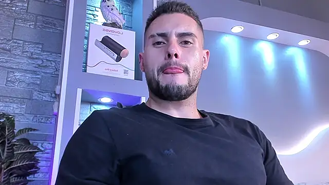 Snapshot of dominic_de_luca chatting on 02-11-26, 04:12 dominic de luca online show from 02-11-26, 04:12