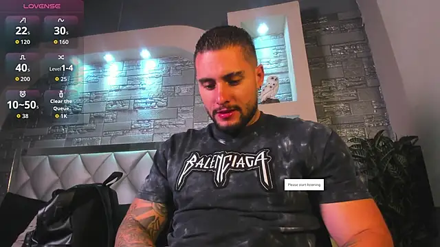 Snapshot of dominic_de_luca chatting on 09-23-25, 02:51 dominic de luca online show from 09-23-25, 02:51
