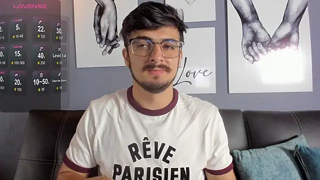AaronFuentes7 online show from 09-30-25, 05:52