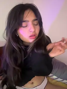 Clementyne30 online show from 10-04-25, 02:46