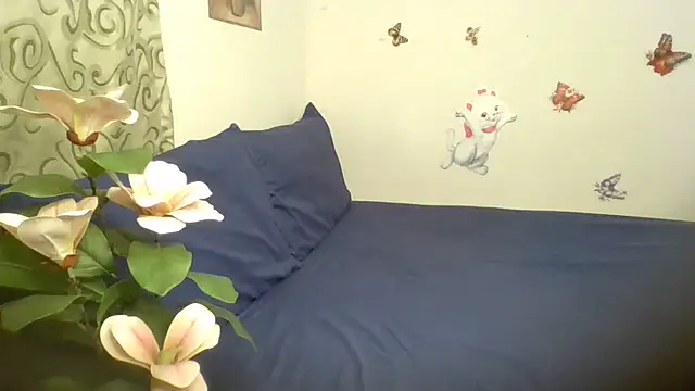 Snapshot of LustInLips chatting on 05-21-26, 05:05 LustInLips online show from 05-21-26, 05:05