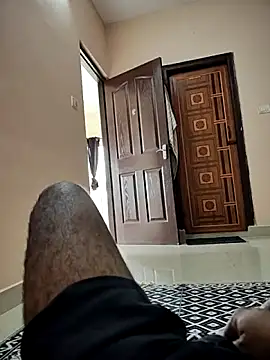 Snapshot of Mr_Batting_Man chatting on 10-18-25, 02:35 Mr Batting Man online show from 10-18-25, 02:35