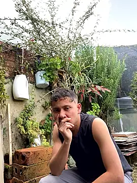 Snapshot of elfernh chatting on 01-10-26, 08:37 elfernh online show from 01-10-26, 08:37