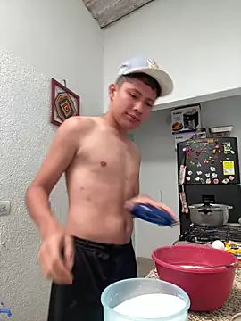 Snapshot of elfernh chatting on 12-22-25, 01:11 elfernh online show from 12-22-25, 01:11