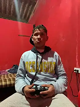 Snapshot of elfernh chatting on 02-13-26, 09:15 elfernh online show from 02-13-26, 09:15