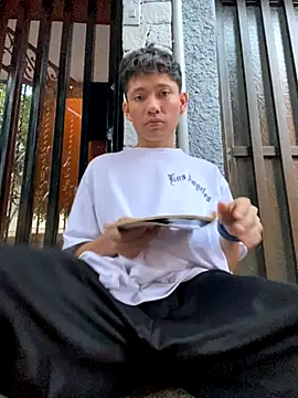 elfernh online show from 10-25-25, 10:43