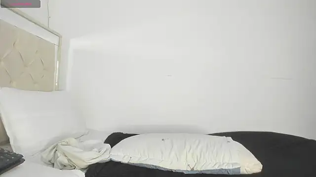 katitahotcam ass online show from 09-25-25, 11:00