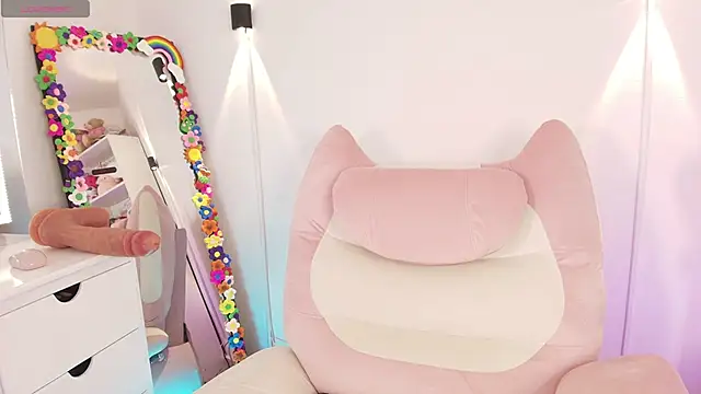 Snapshot of justonecute chatting on 06-16-26, 11:49 justonecute online show from 06-16-26, 11:49