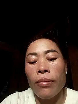 Snapshot of CoMay003 chatting on 10-16-25, 05:38 CoMay003 online show from 10-16-25, 05:38