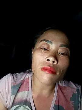 Snapshot of CoMay003 chatting on 10-11-25, 02:29 CoMay003 online show from 10-11-25, 02:29