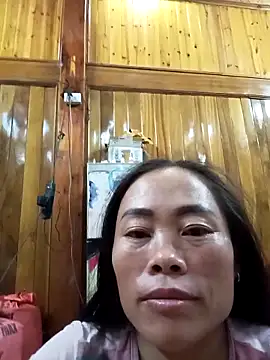 Snapshot of CoMay003 chatting on 10-17-25, 11:56 CoMay003 online show from 10-17-25, 11:56