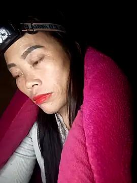 CoMay003 online show from 11-17-25, 01:59