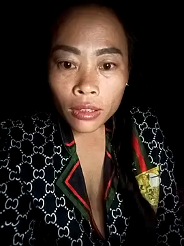 CoMay003 online show from 10-31-25, 08:38