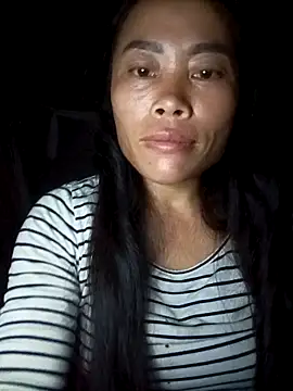 Snapshot of CoMay003 chatting on 10-12-25, 07:37 CoMay003 online show from 10-12-25, 07:37