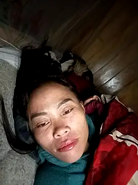 CoMay003 online show from 11-30-25, 08:42